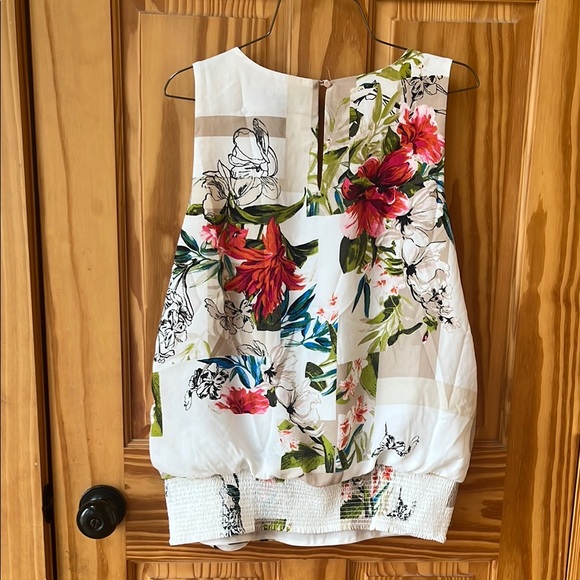 WHBM White Floral Sleeveless Top Large - Picture 6 of 9